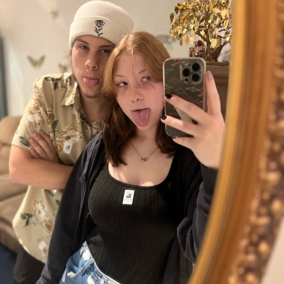 Meet your Posher, Brianna - Picture 1 of 1